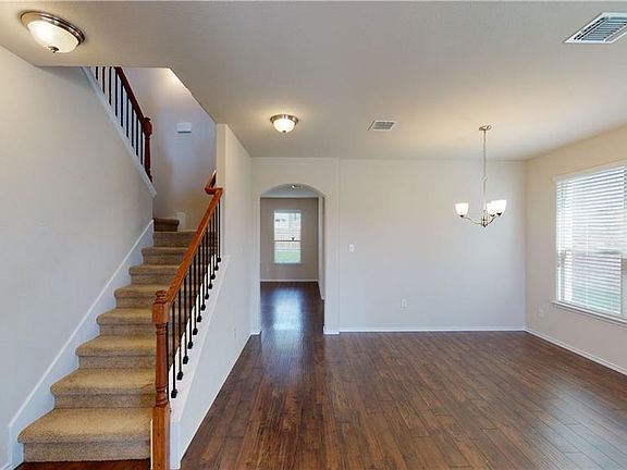 3rd image of 6307 Clear Brook Dr