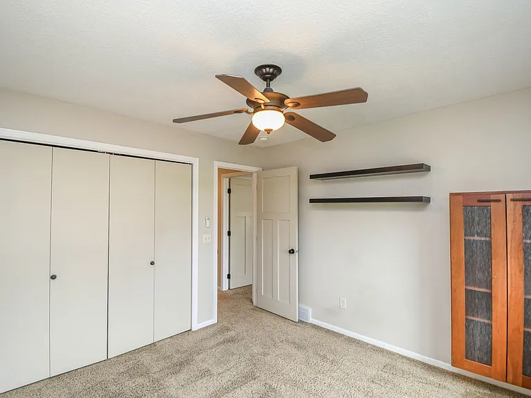 3436 W 84th Pl — Photo 32