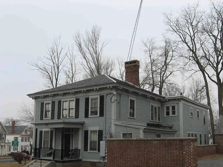 136 Chestnut St #5 — Photo 18
