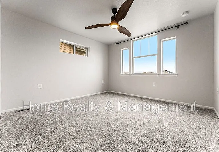 12760 Tamarac St — Photo 16