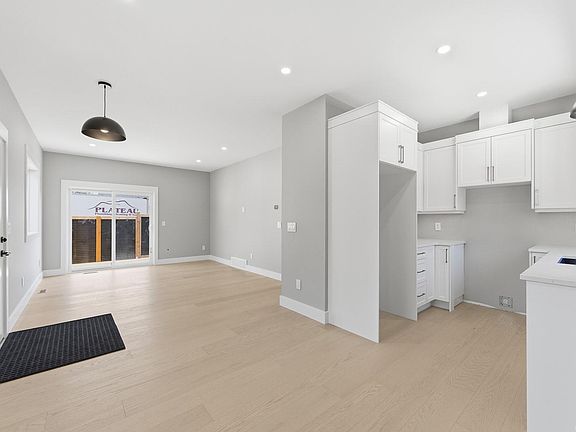 5th image of 2319 McDonald Rd #A