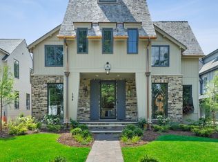 154 N Evergreen Ave, Elmhurst, IL