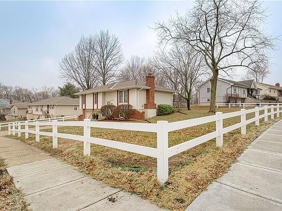 4th image of 8042 N Stoddard Ave