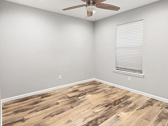 4th image of 1601 Cordoba Ln