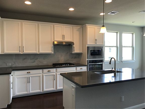 2nd image of 15901 Villa Frontera Dr