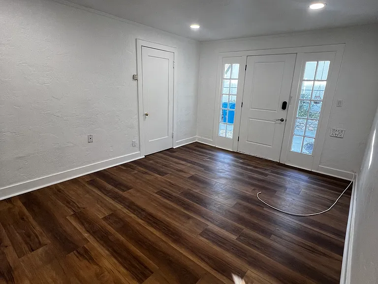 258 E Kingsley Ave #2 — Photo 4
