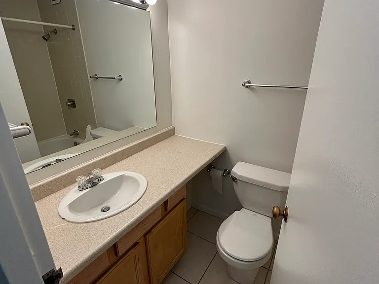 1030 N State St #5M — Photo 4