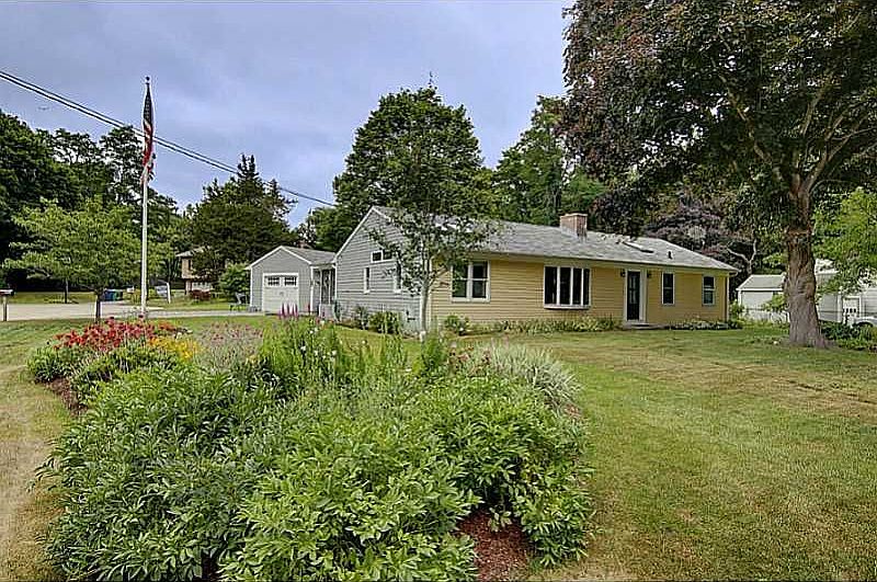 2nd image of 15 Nipsah Rd