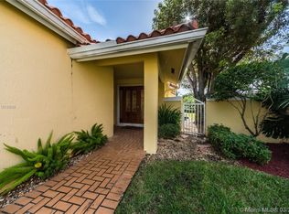 10440 NW 46th St, Doral, FL 33178