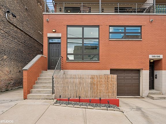 2nd image of 1645 W Ontario St #1E