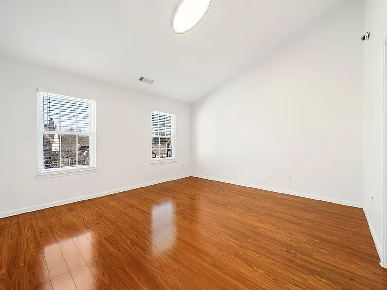 135 Jackson Point Dr — Photo 18
