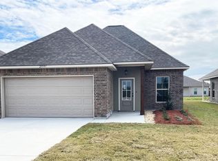 23597 Conifer Dr, Denham Springs, LA 70726