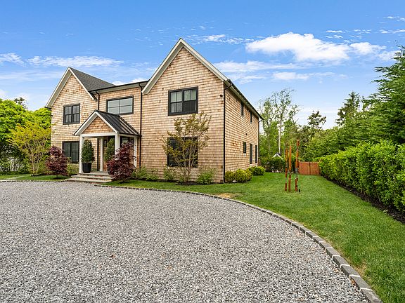 2nd image of 9 Kings Ln