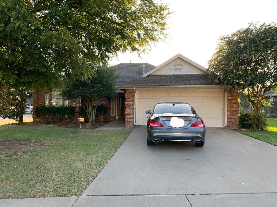 1st image of 513 Wild Springs Dr