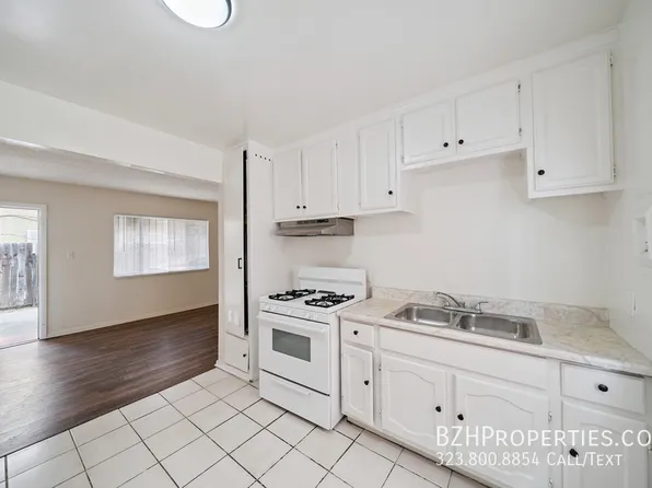 8633 Denver Ave, Los Angeles, CA