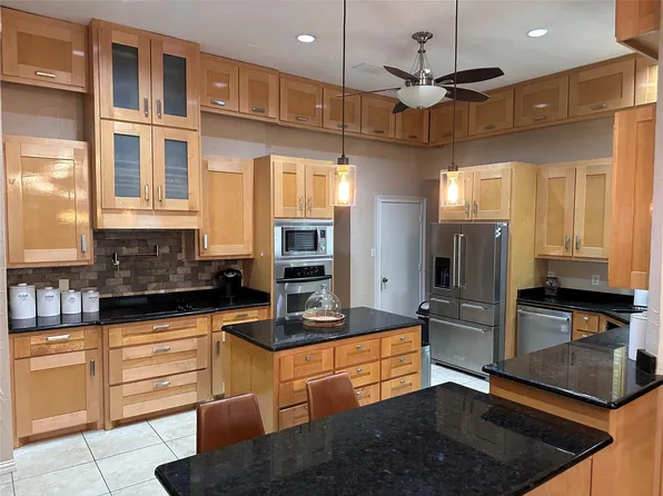 4105 Goodnight Cir, Haltom City, TX 76137