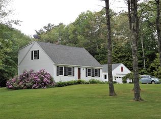 16 Jesse Rd, Topsham, ME 04086