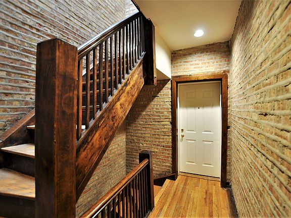 4th image of 4915 N Avers Ave APT 2CN
