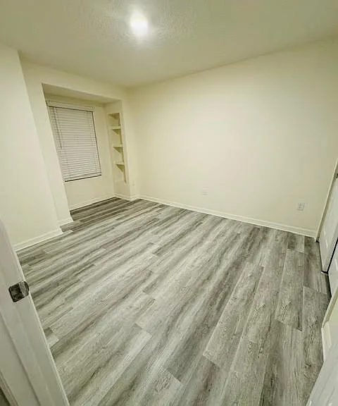 2682 Chantilly Ave — Photo 32