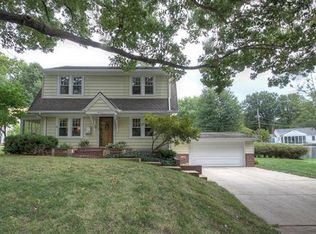 8415 Foster St, Overland Park, KS 66212