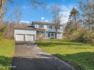 717 Yoke Ter, Stroudsburg, PA 18360