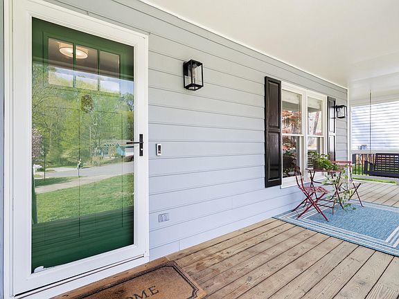 3rd image of 108 Miss Georgia Ct