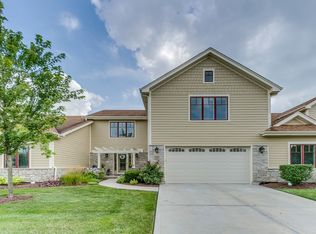9363 Arrowhead Cir, Frankfort, IL 60423