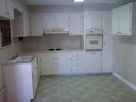 4th image of 2501 Mecom Dr