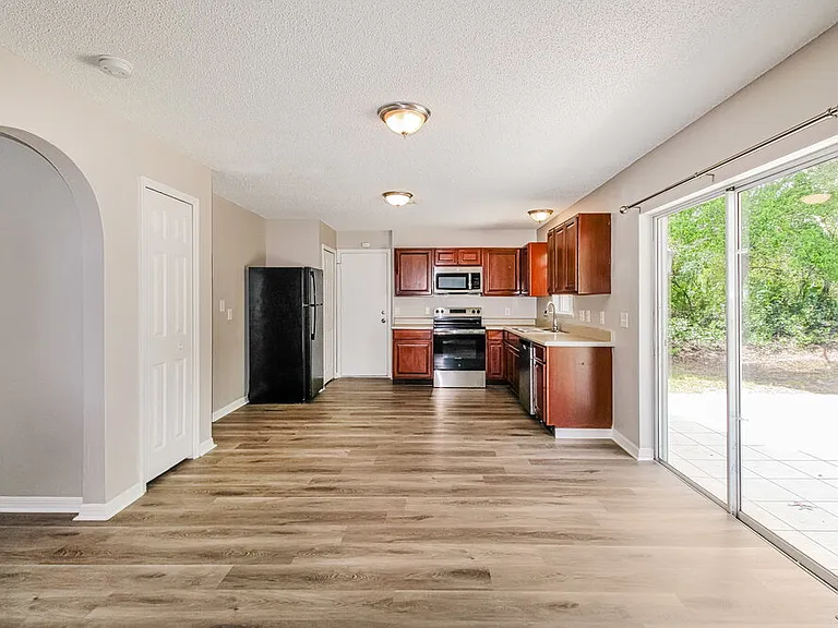6510 Hillview Rd — Photo 8