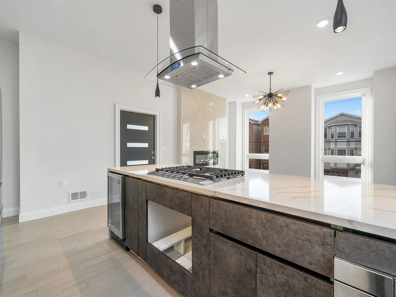 272 Terrace Ave — Photo 4