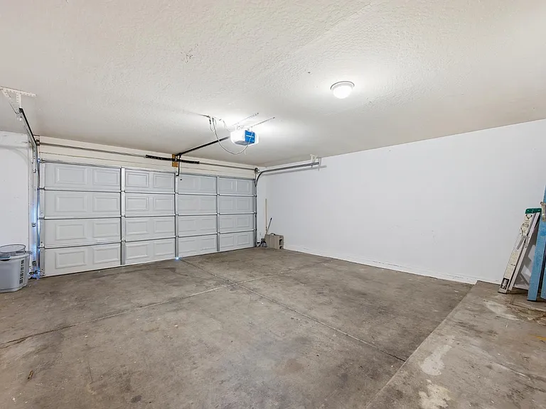 12418 W Windrose Dr — Photo 19