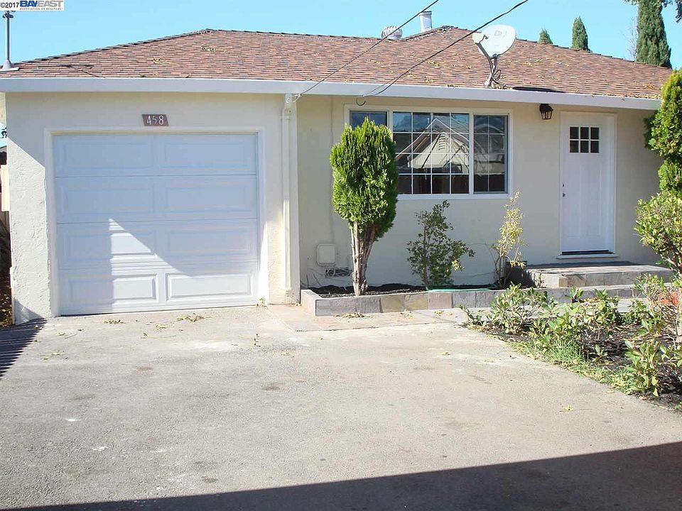 1st image of 458 Urbano Ave