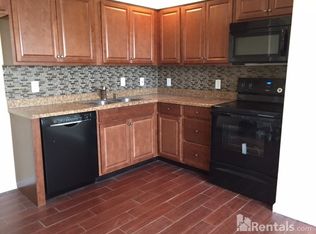 2837 Goose Creek Rd APT 3, Rolling Hills, KY 40242