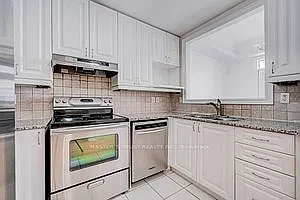 18 Espana Ln — Photo 4