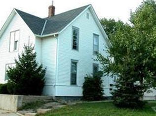 1103 1/2 S Sherman Ave, Sioux Falls, SD 57105