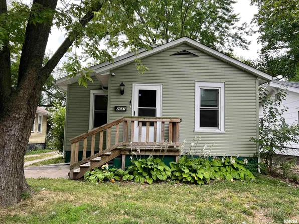 2641 S 11th St, Springfield, IL 62703