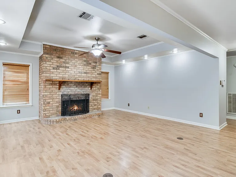 107 Kincaid Ct — Photo 4