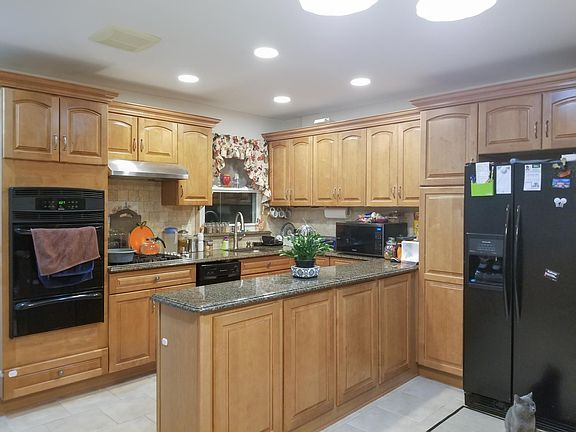 2nd image of 12 Xenia St
