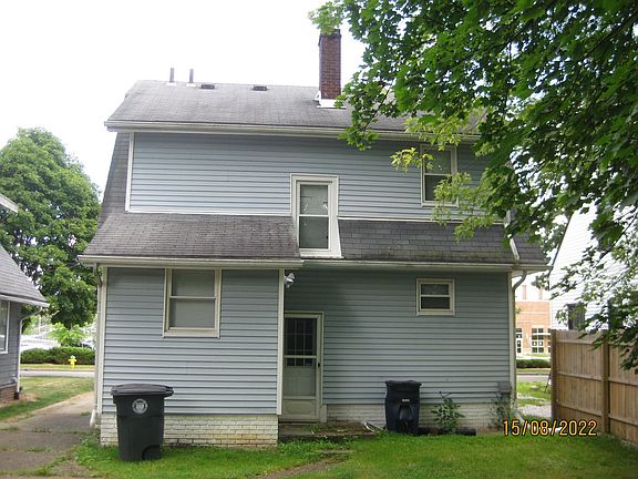 5th image of 692 Glendora Ave