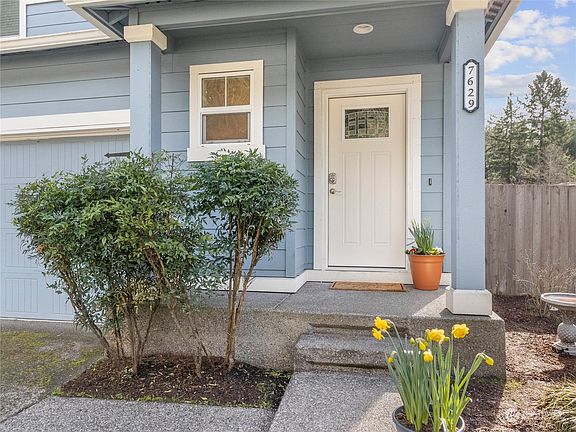 4th image of 7629 Brianna Court SE