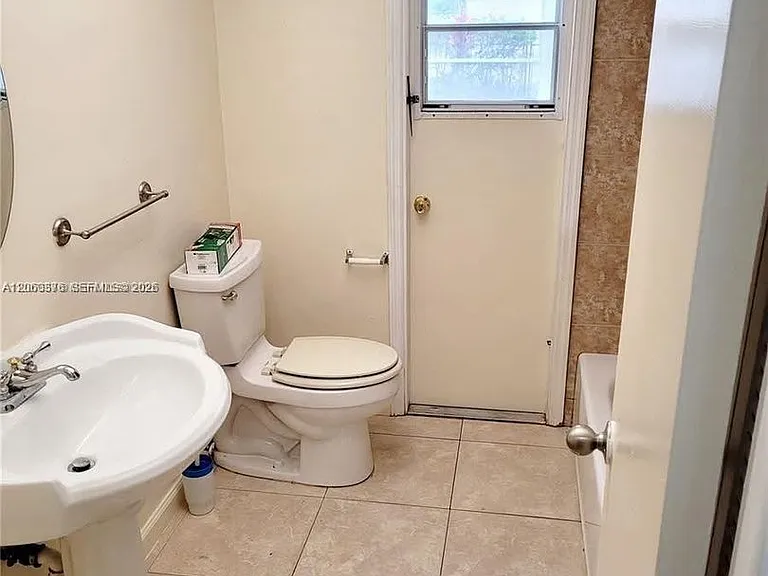 7590 NW 20th Ct — Photo 17