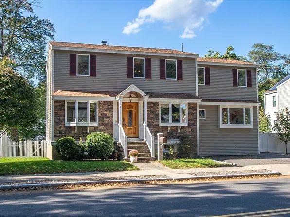 123 Pond St, Stoneham, MA 02180