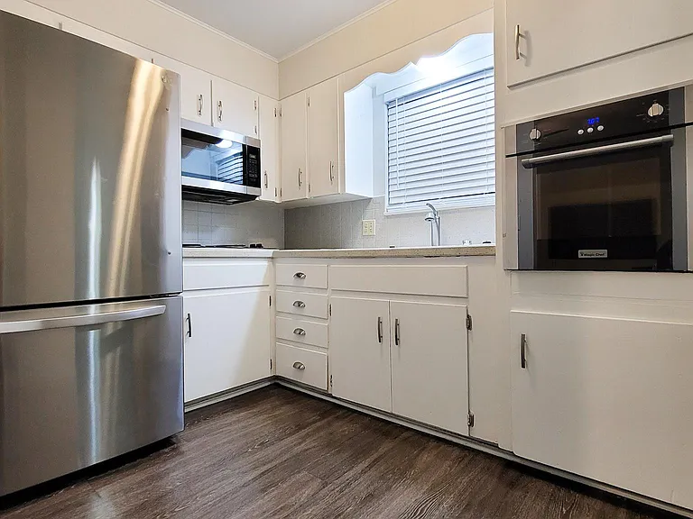 4004 Duck Rd #C — Photo 1