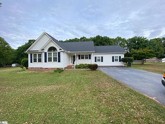 2nd image of 119 Cherry Hill Rd