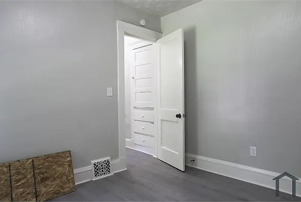 10525 Gooding Ave #DOWN — Photo 7