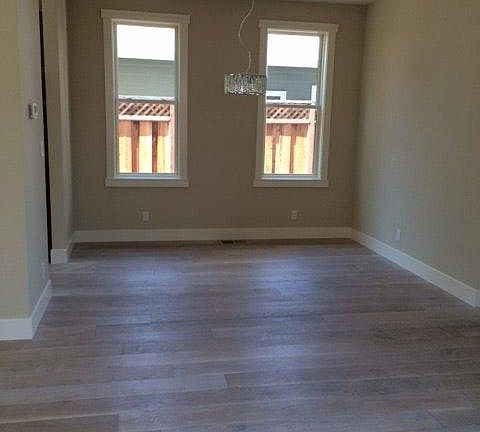 Dining room right off of kitchen