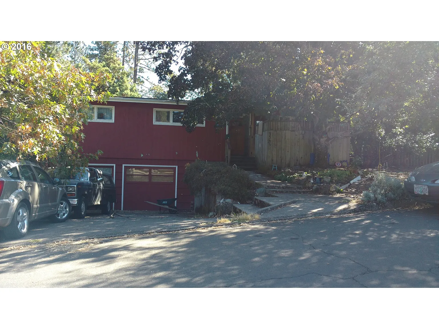 3585 Knob Hill Ln photo 1