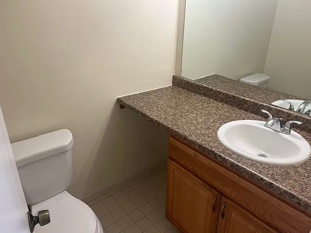 1594 Brentwood Dr — Photo 9