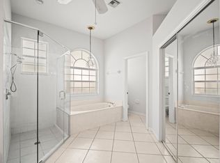 1072 Port Orange Way, Naples, FL 34120