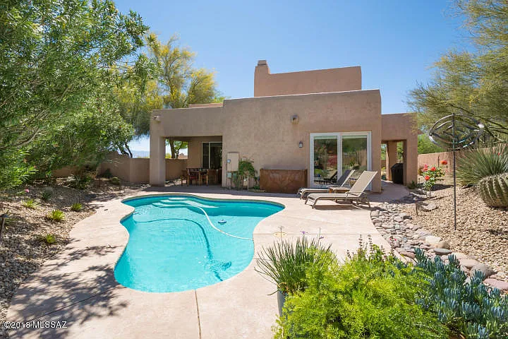 6502 E Mountain Shadows Pl — Photo 13